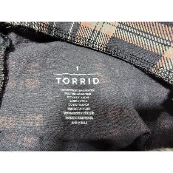 Torrid Plaid Pink & Black Leggings - sz 1 - Picture 3 of 5